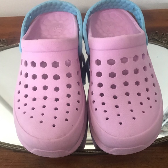 โ๏ธGirls Pink Joy Bees Shoes ๐ - Picture 3 of 11